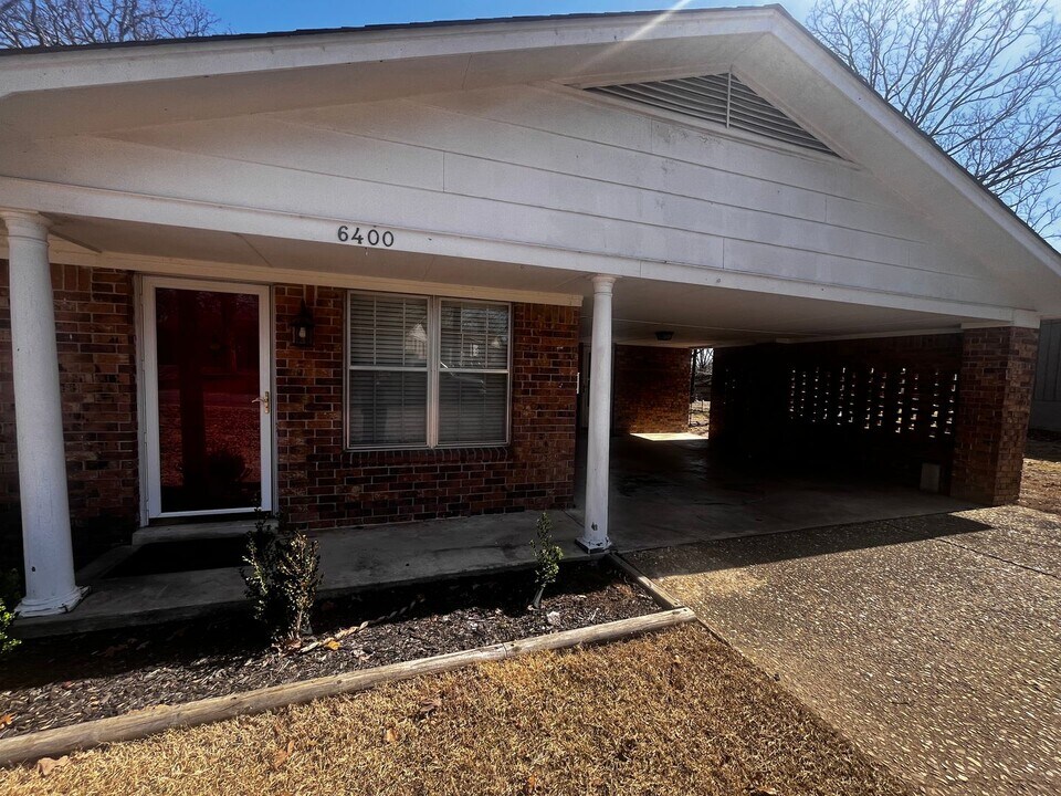 6400 Windhill Dr in North Little Rock, AR - Building Photo