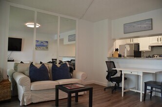 253 Cypress Point Dr in Palm Beach Gardens, FL - Foto de edificio - Building Photo