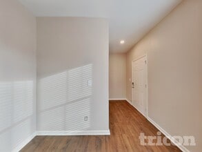 803 Springtooth Dr in Zebulon, NC - Foto de edificio - Building Photo