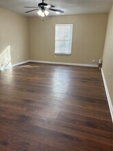 6820 Petre Dr in Houston, TX - Building Photo - Building Photo