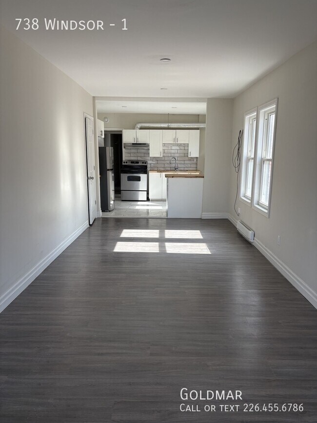 738 Windsor Ave in Windsor, ON - Building Photo - Building Photo