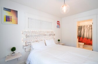 205 Horizon Ave in Los Angeles, CA - Building Photo - Building Photo