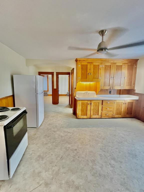 property at 122 2nd St