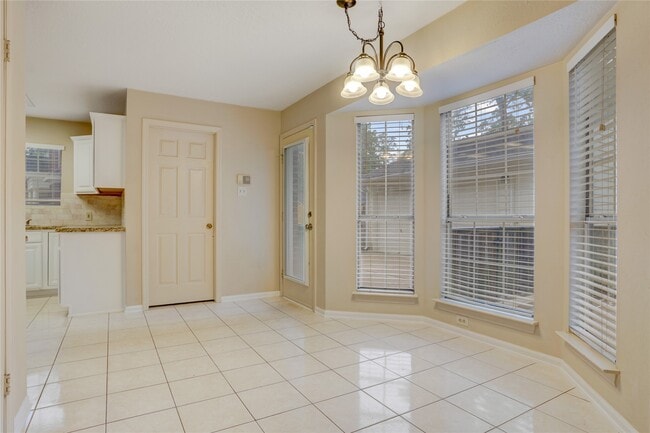 property at 10 E Trillium Cir