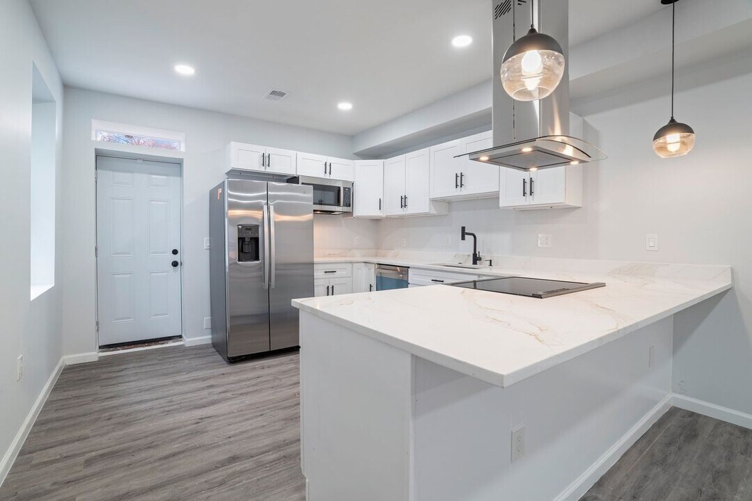 25 S Calhoun St in Baltimore, MD - Building Photo