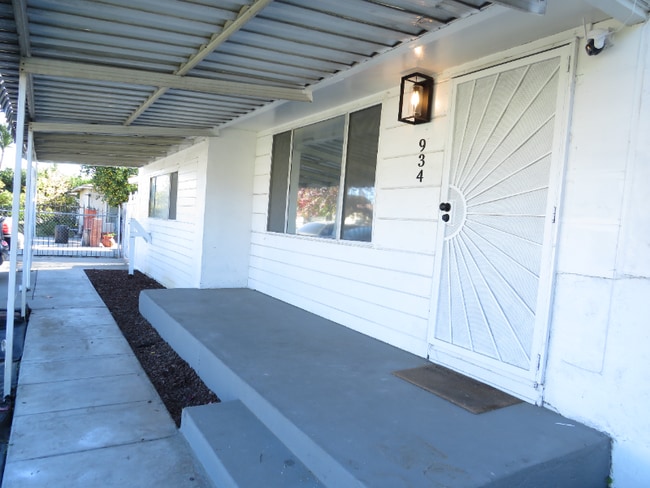 property at 934 Plaza Serena