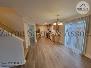 2805 9th St SE in Puyallup, WA - Building Photo - Building Photo