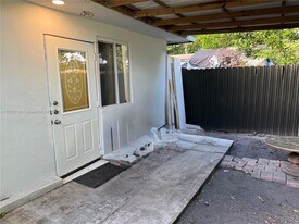 7511 Farragut St in Hollywood, FL - Building Photo