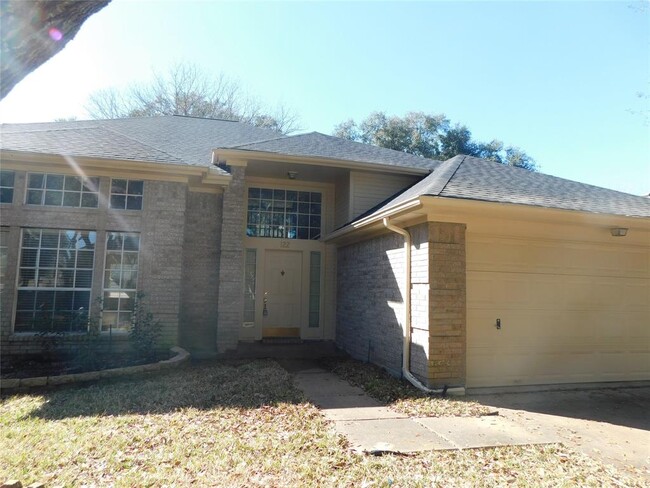 122 High Meadows Dr in Sugar Land, TX - Building Photo - Building Photo