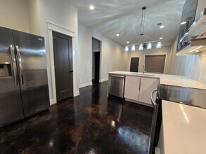 305 S Pine St-Unit -Unit 2 in Bryant, AR - Building Photo - Building Photo