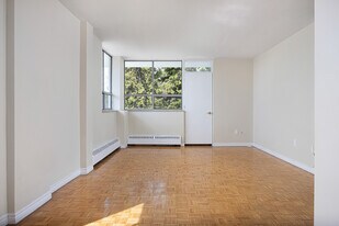 Cassandra Terrace in Toronto, ON - Building Photo
