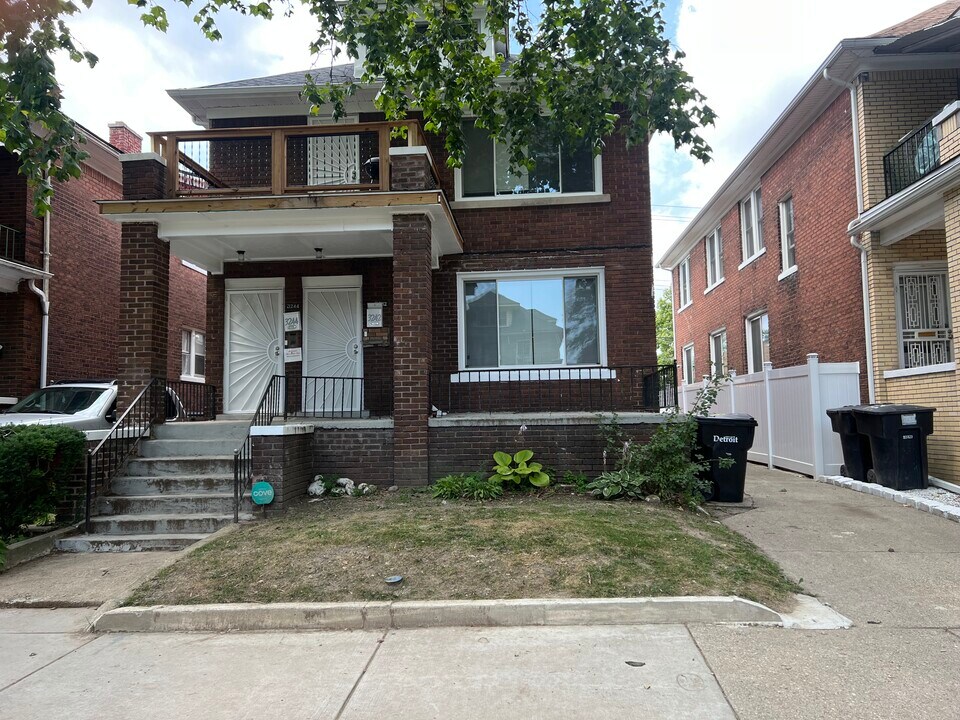 3242 Clairmount Ave in Detroit, MI - Building Photo