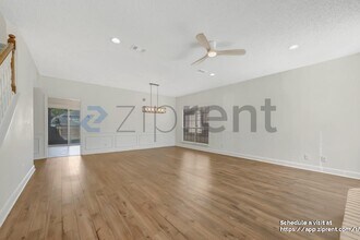 2111 Daniel Way in Carrollton, TX - Foto de edificio - Building Photo