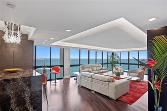 3301 Bayshore Blvd in Tampa, FL - Building Photo - Building Photo