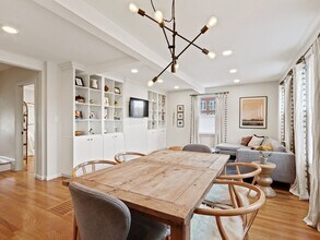 8 Webster St in Newton, MA - Building Photo - Building Photo
