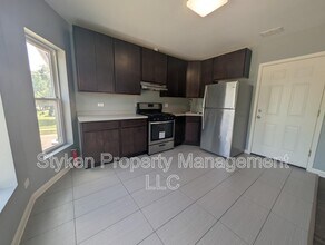 325 W Station St in Kankakee, IL - Building Photo - Building Photo
