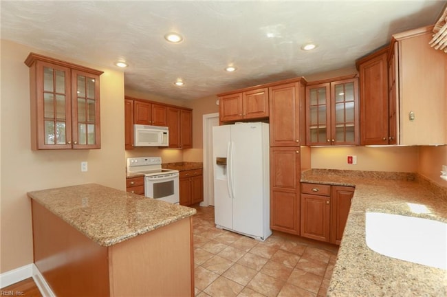 200 Maycox Ave in Norfolk, VA - Building Photo - Building Photo