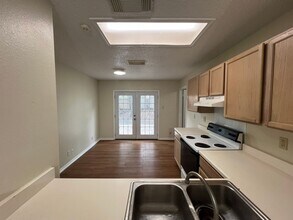 4922 Hilltop Field Dr in San Antonio, TX - Building Photo - Building Photo