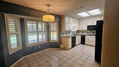 2529 Westpark Way Cir in Euless, TX - Building Photo - Building Photo
