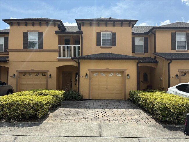 property at 2850 Retreat View Cir