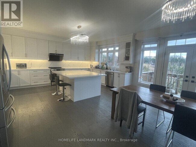 187 Stormont Trail in Vaughan, ON - Building Photo - Building Photo