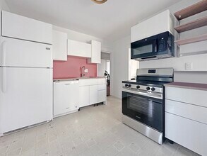 64 Goodenough St in Boston, MA - Building Photo - Building Photo