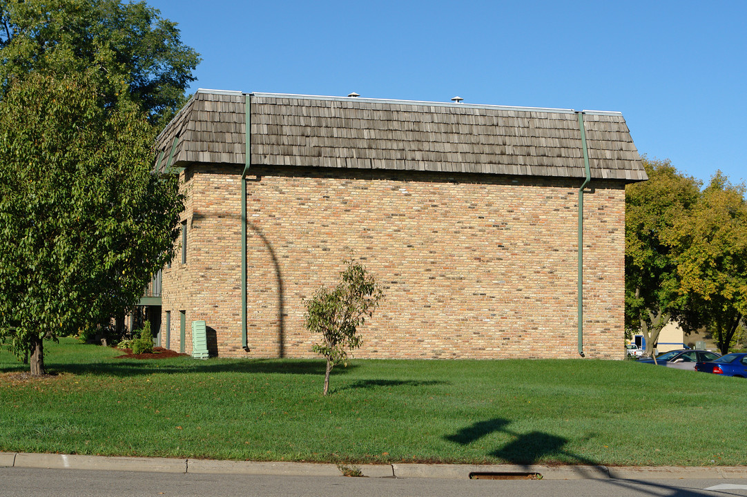 Parkwood Apartments in Prior Lake, MN - Building Photo