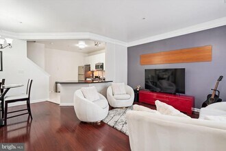 7410 Langholm Way in Manassas, VA - Building Photo - Building Photo