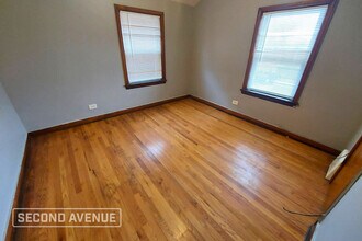 9709 S Indiana Ave in Chicago, IL - Foto de edificio - Building Photo