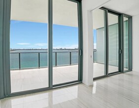 480 NE 31st St, Unit 2005 in Miami, FL - Foto de edificio - Building Photo