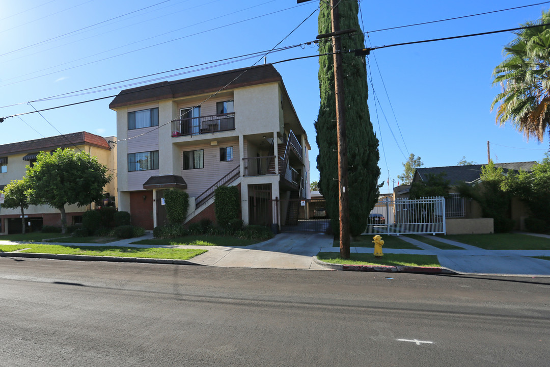 1332 Orange Grove Ave in Glendale, CA - Building Photo