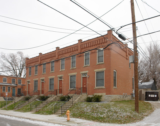 970-976 Newton St in Columbus, OH - Foto de edificio - Building Photo