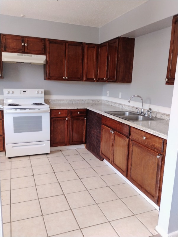 1120 Sherron Ave in Baker, LA - Building Photo - Building Photo