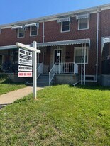 137 Riverthorn Rd in Middle River, MD - Building Photo