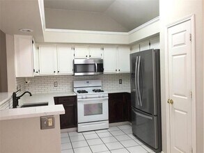 2208 Arbor Chase Cir in Arlington, TX - Building Photo - Building Photo