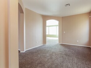 1021 Equator Ave in North Las Vegas, NV - Building Photo - Building Photo