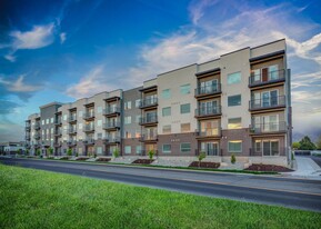 7th West at Midtown in Layton, UT - Building Photo