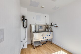 Element 12 in Henderson, NV - Building Photo - Interior Photo