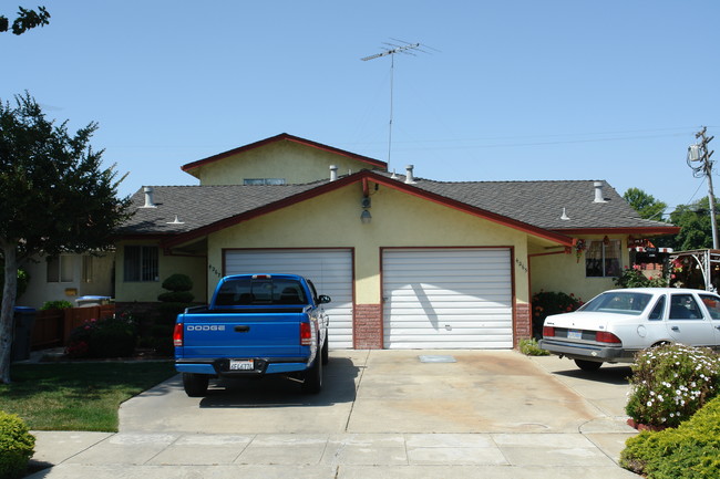 4265 Will Rogers Dr in San Jose, CA - Foto de edificio - Building Photo