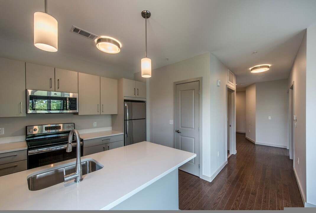 24 Marion St in Brookline, MA - Building Photo