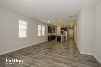 11010 Chitwood Dr in Jacksonville, FL - Building Photo - Building Photo