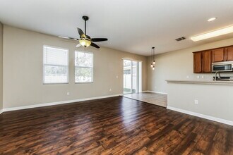 901 Fern Leaf Dr in Ruskin, FL - Building Photo - Building Photo