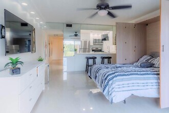 3760 Inverrary Dr, Unit 3M in Lauderhill, FL - Foto de edificio - Building Photo