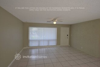 2710 NE 53rd St in Lighthouse Point, FL - Foto de edificio - Building Photo