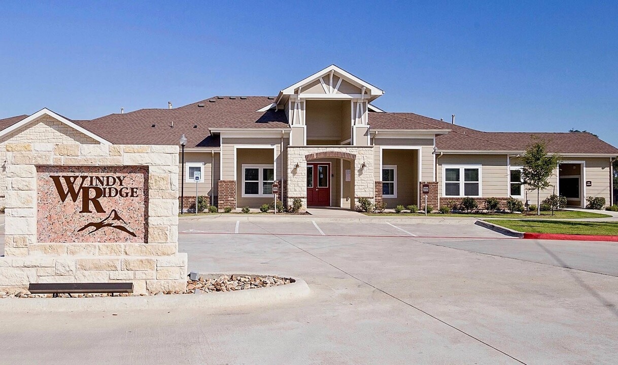 Windy Ridge in Austin, TX - Building Photo