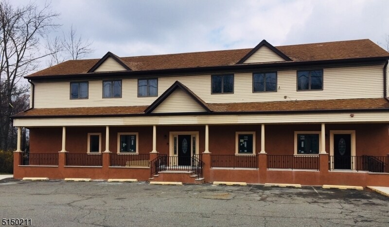730 Main St-Unit -Left in Little Falls, NJ - Building Photo