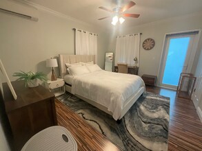 7327 Dickens Ave in Miami Beach, FL - Building Photo - Building Photo