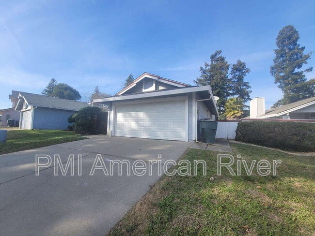 3041 Wolfe Ct in Antelope, CA - Building Photo - Building Photo