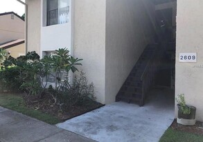 2609 Pine Lake Terrace, Unit A in Sarasota, FL - Building Photo
