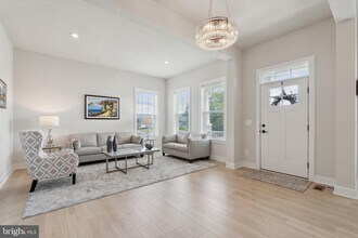 24940 Peach Rdg Ct in Aldie, VA - Building Photo - Building Photo